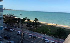 Flat com vista da Praia da Costa 111